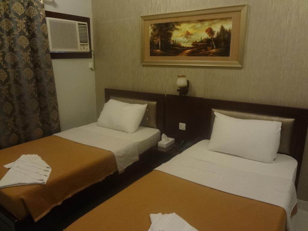 דובאי Al Sabkha Hotel מראה חיצוני תמונה