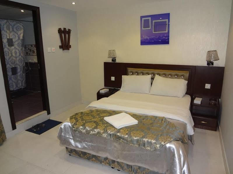 דובאי Al Sabkha Hotel מראה חיצוני תמונה