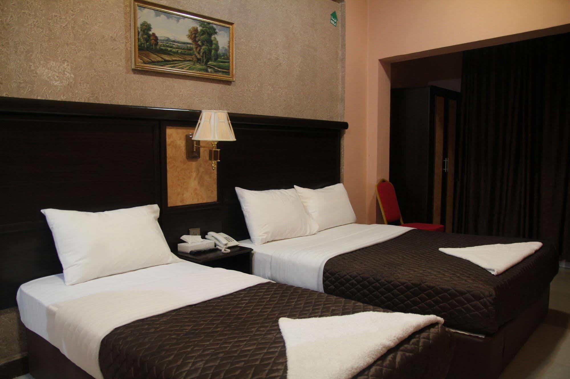 דובאי Al Sabkha Hotel מראה חיצוני תמונה