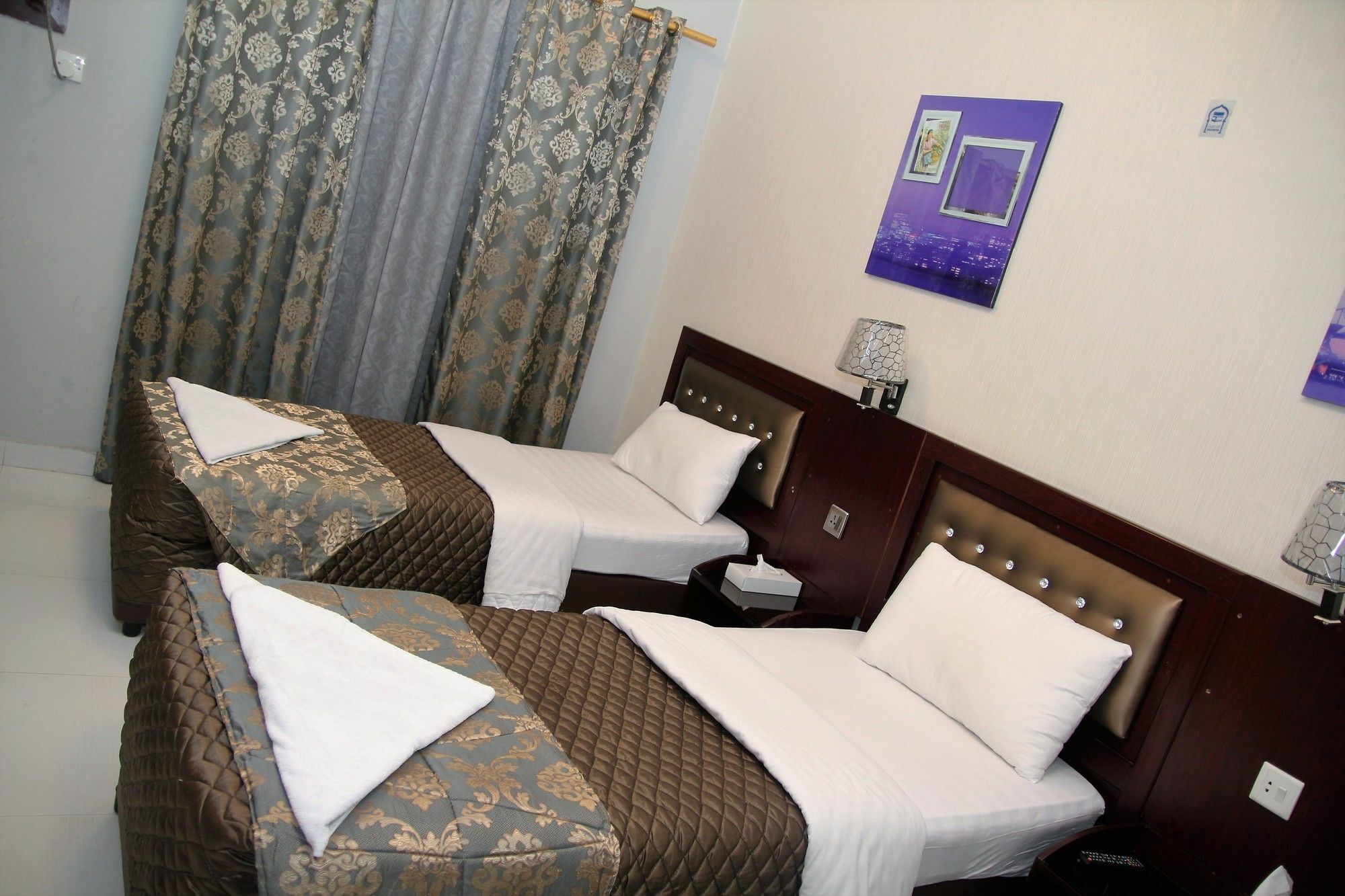 דובאי Al Sabkha Hotel מראה חיצוני תמונה